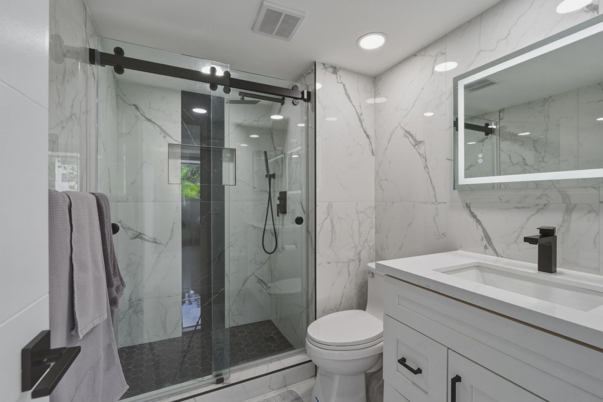 9523 N Hollybrook Lake Drive, Unit 103, Pembroke Pines, FL 33025 Photo