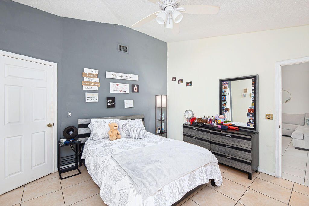 1634 SW Duclair Avenue, Port Saint Lucie, FL 34953 Photo