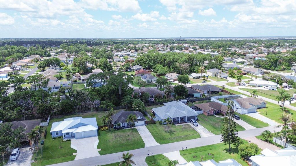 1634 SW Duclair Avenue, Port Saint Lucie, FL 34953 Photo