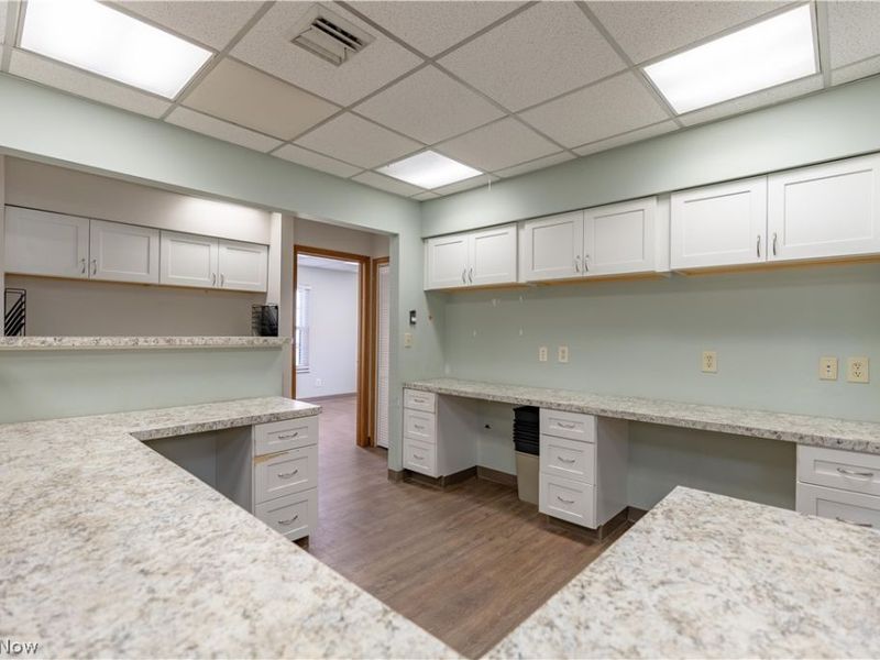 133 Wilbur Drive NE, Unit B11, North Canton, OH 44720 Photo 16