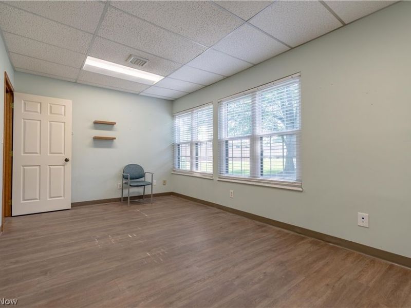 133 Wilbur Drive NE, Unit B11, North Canton, OH 44720 Photo 18