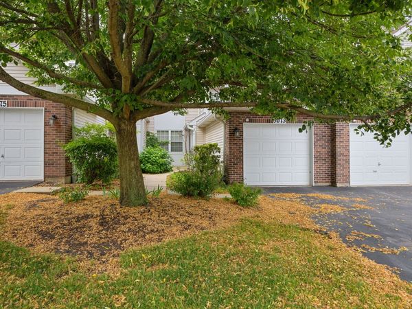 3073 Kentshire Circle, Naperville, IL 60564