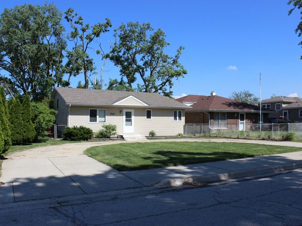 15201 La Crosse Avenue , Oak Forest, IL 60452