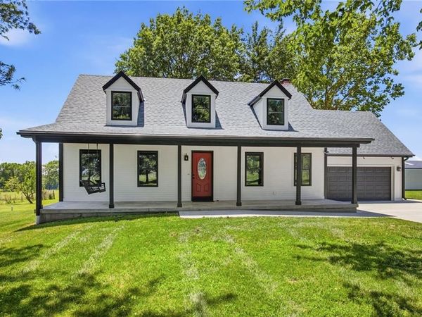 40107 E Lorenze Road, Lone Jack, MO 64070