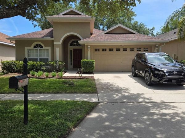 8423 BAYWOOD VISTA DRIVE , ORLANDO, FL 32810