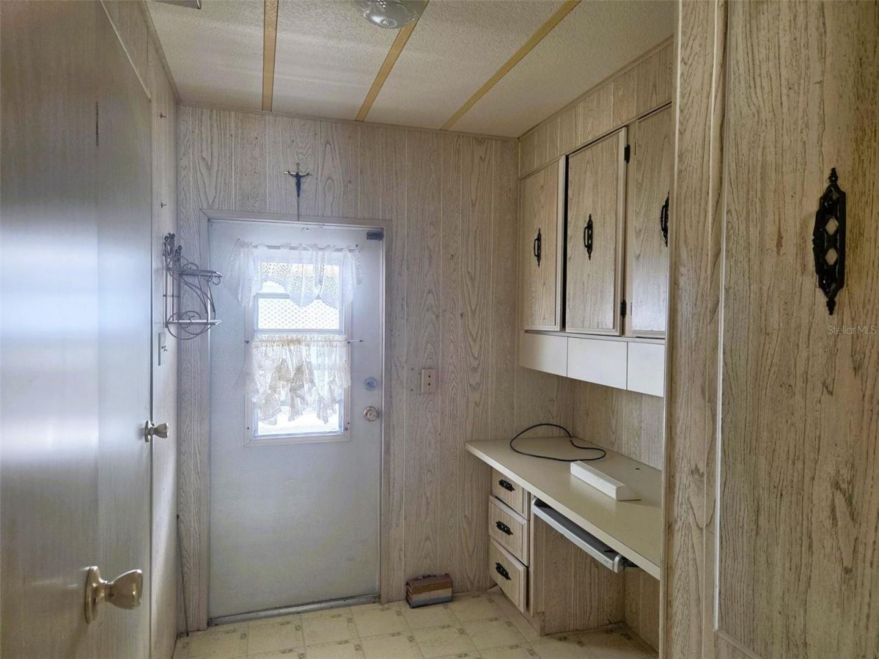 3329 Oakwood Boulevard S, Sarasota, FL 34237 Photo