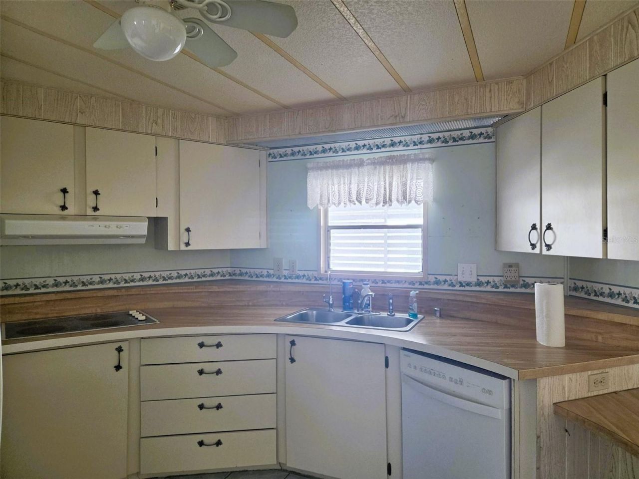 3329 Oakwood Boulevard S, Sarasota, FL 34237 Photo