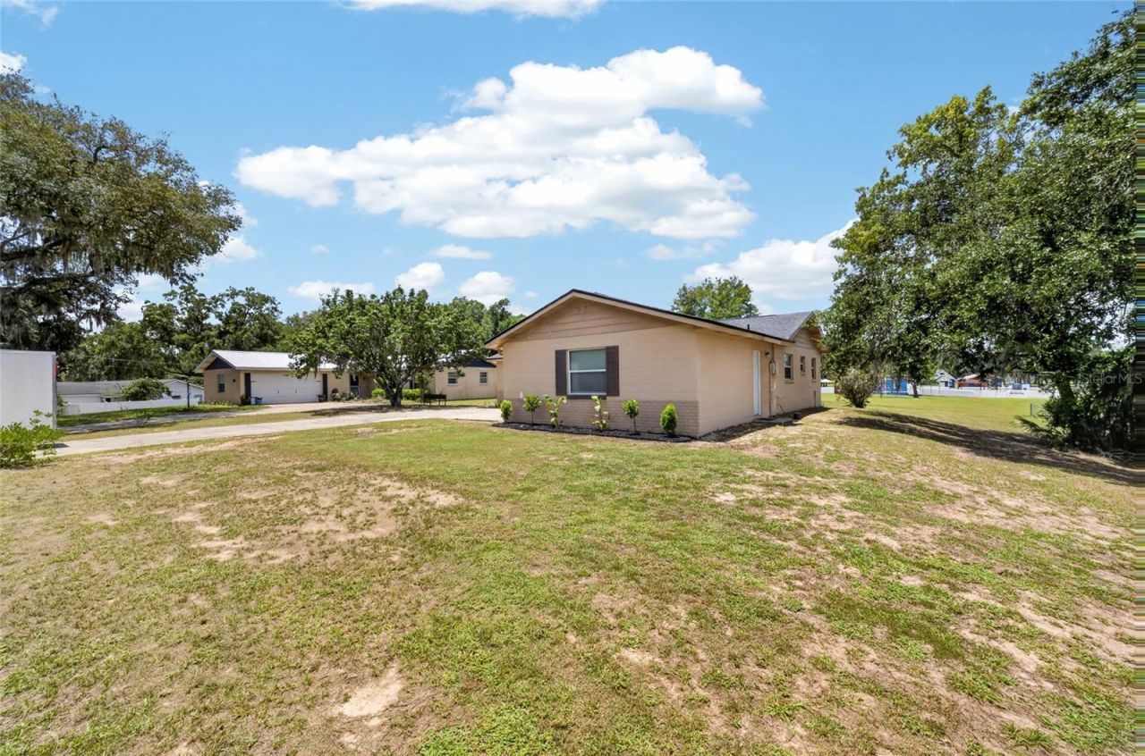 36435 Via Marcia, Fruitland Park, FL 34731 Photo