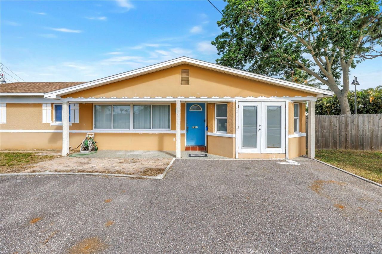 7901 Causeway Boulevard S, Saint Petersburg, FL 33707 Photo