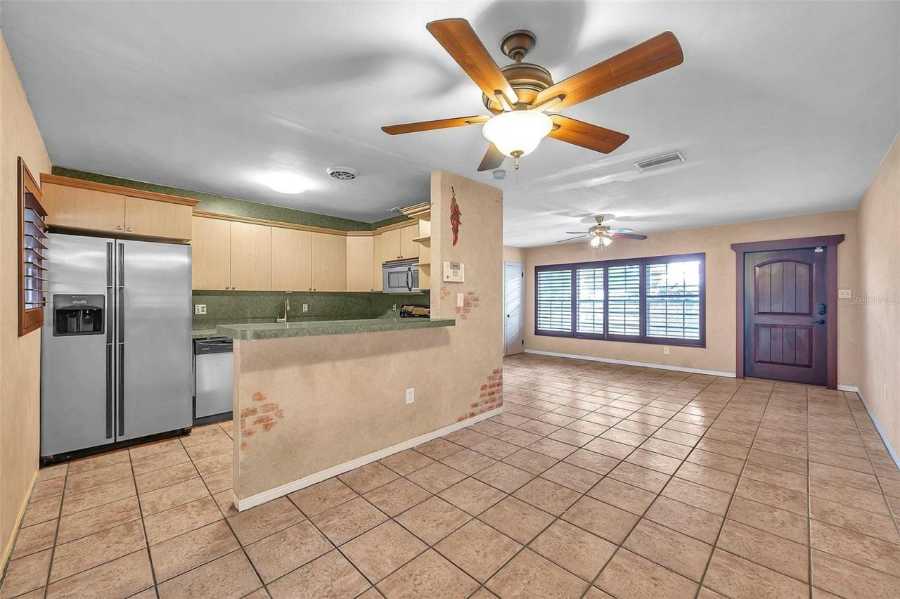 7555 19th Avenue N, Saint Petersburg, FL 33710 Photo