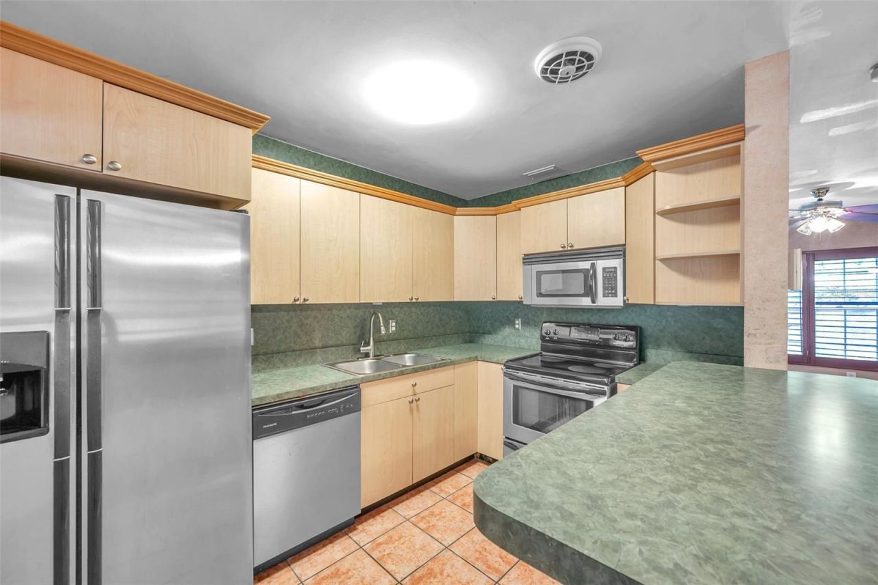 7555 19th Avenue N, Saint Petersburg, FL 33710 Photo