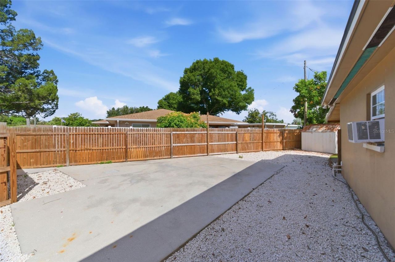 7555 19th Avenue N, Saint Petersburg, FL 33710 Photo