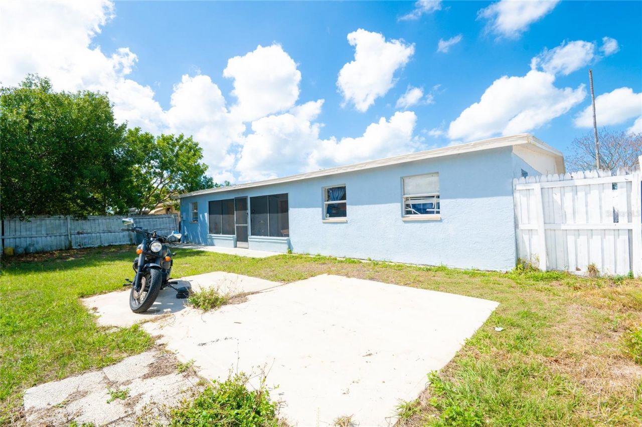 1050 Deal Lane , Holiday, FL 34691 Photo