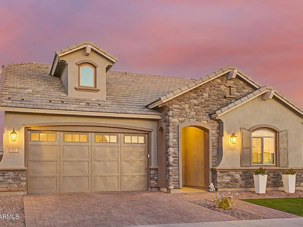 23011 E ARROWHEAD Trail, Queen Creek, AZ 85142