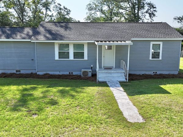 709 Virginia Avenue, Glennville, GA 30427