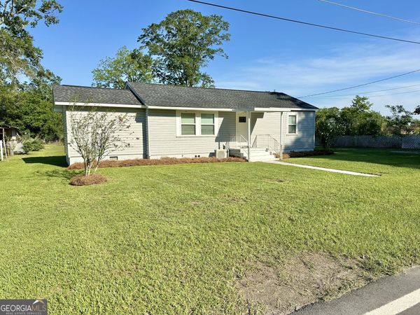 709 Virginia Avenue, Glennville, GA 30427