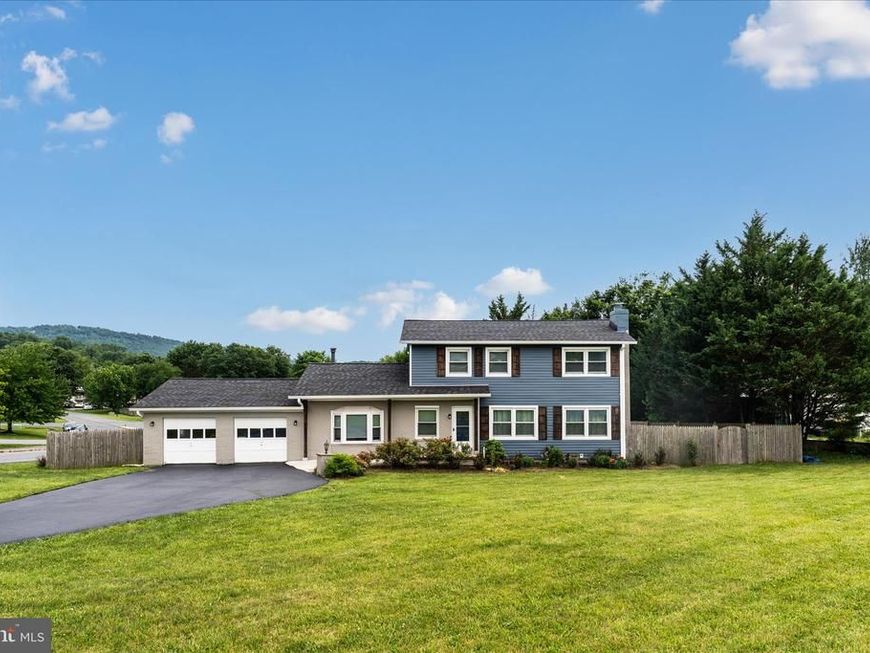 301 Lanafield Drive, Boonsboro, MD 21713 Main Photo