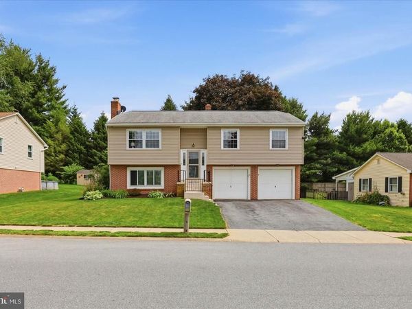 520 WALLINGFORD ROAD, LANCASTER, PA 17601