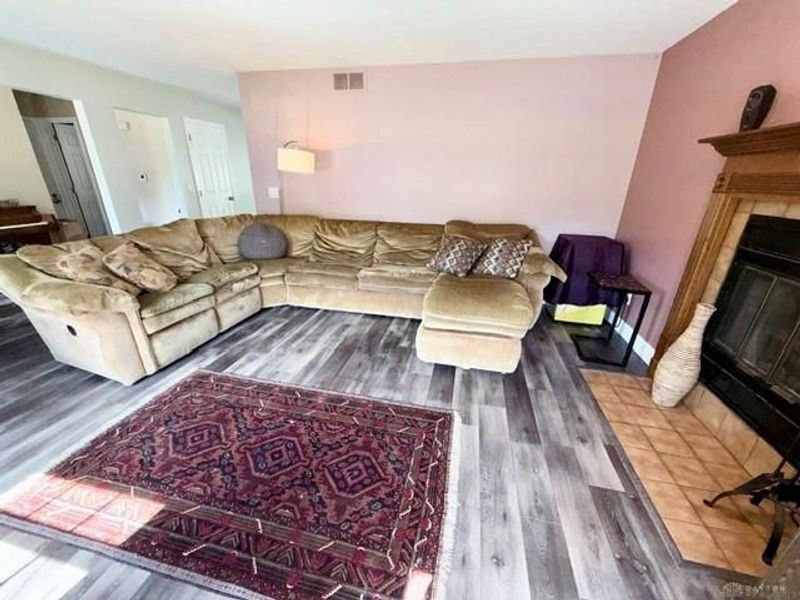 877 Trails End Drive, Liberty Township, OH 45050 Photo 9