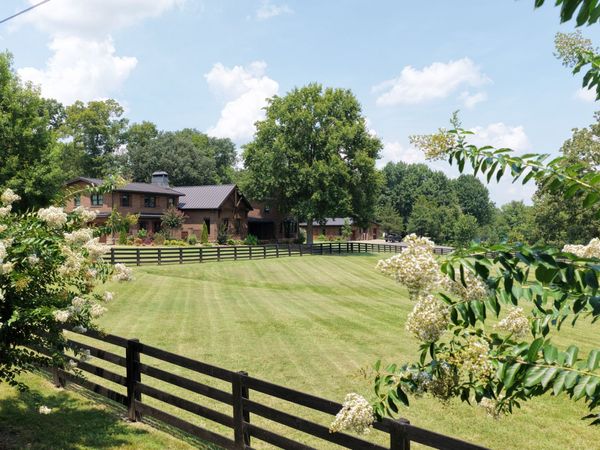 9862 Sam Donald Rd, Nolensville, TN 37135