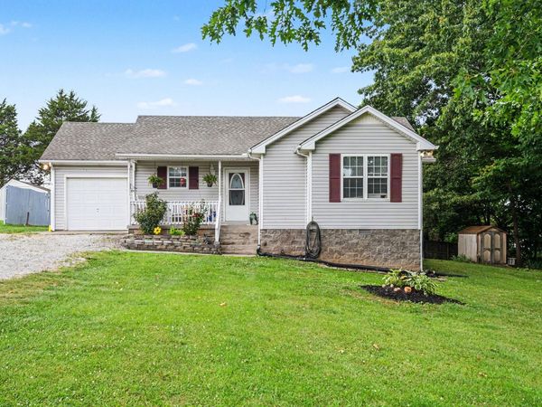 105 Brookside Pt , Springfield, TN 37172