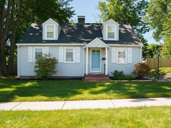 69 Alhambra Cir S, Agawam, MA 01001