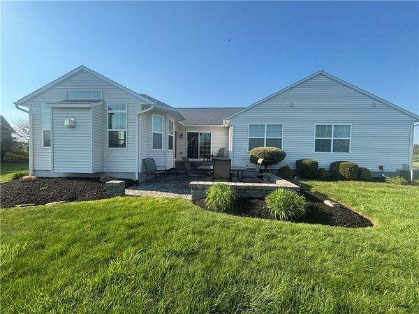 4 Cambridge Circle, Auburn, NY 13021