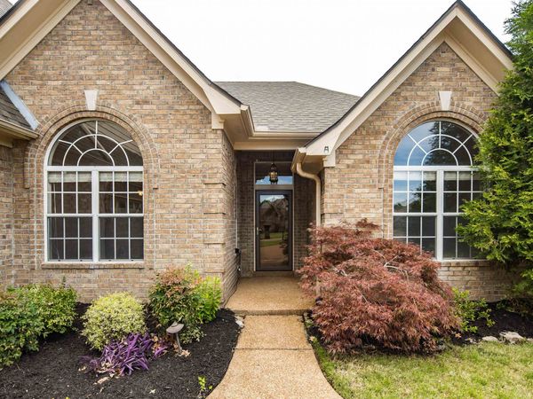 130 LEWIS FAIRWAY CIR, Oakland, TN 38060