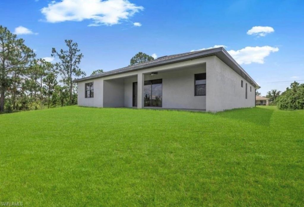 3007 62nd St W, Lehigh Acres, FL 33971 Photo