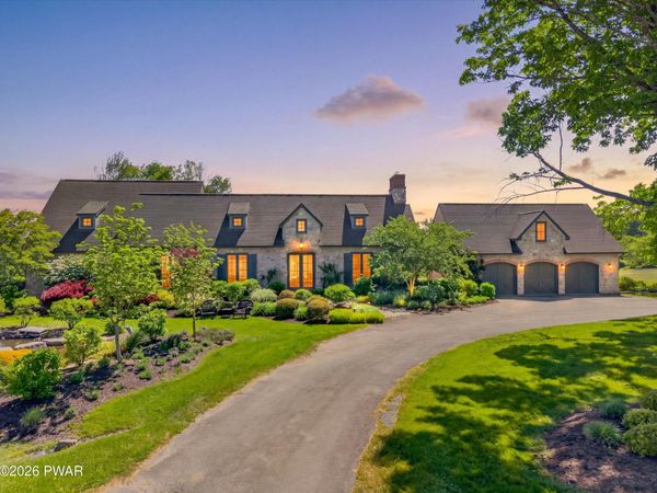 129 Valleyview Road , Greentown, PA 18426