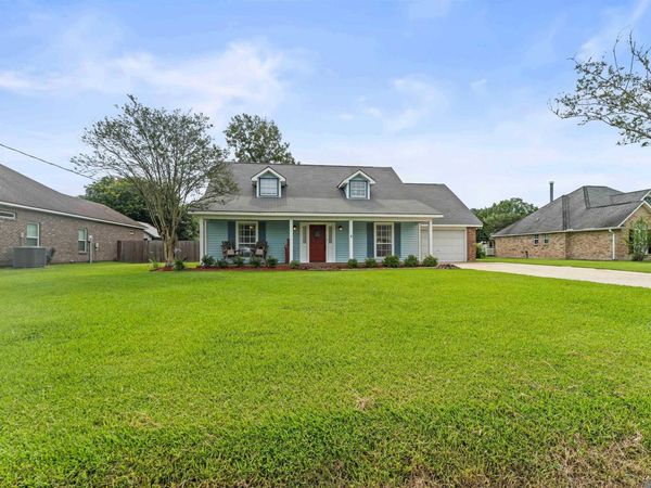 14162 Troy Duplessis Rd, Gonzales, LA 70737