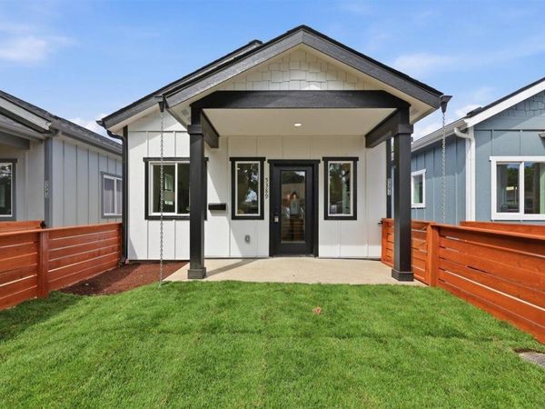 5389 N Lincoln St, Spokane, WA 99205