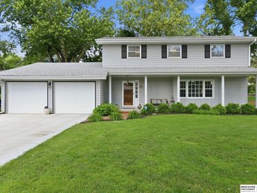 604 Meadow Road, Omaha, NE 68154