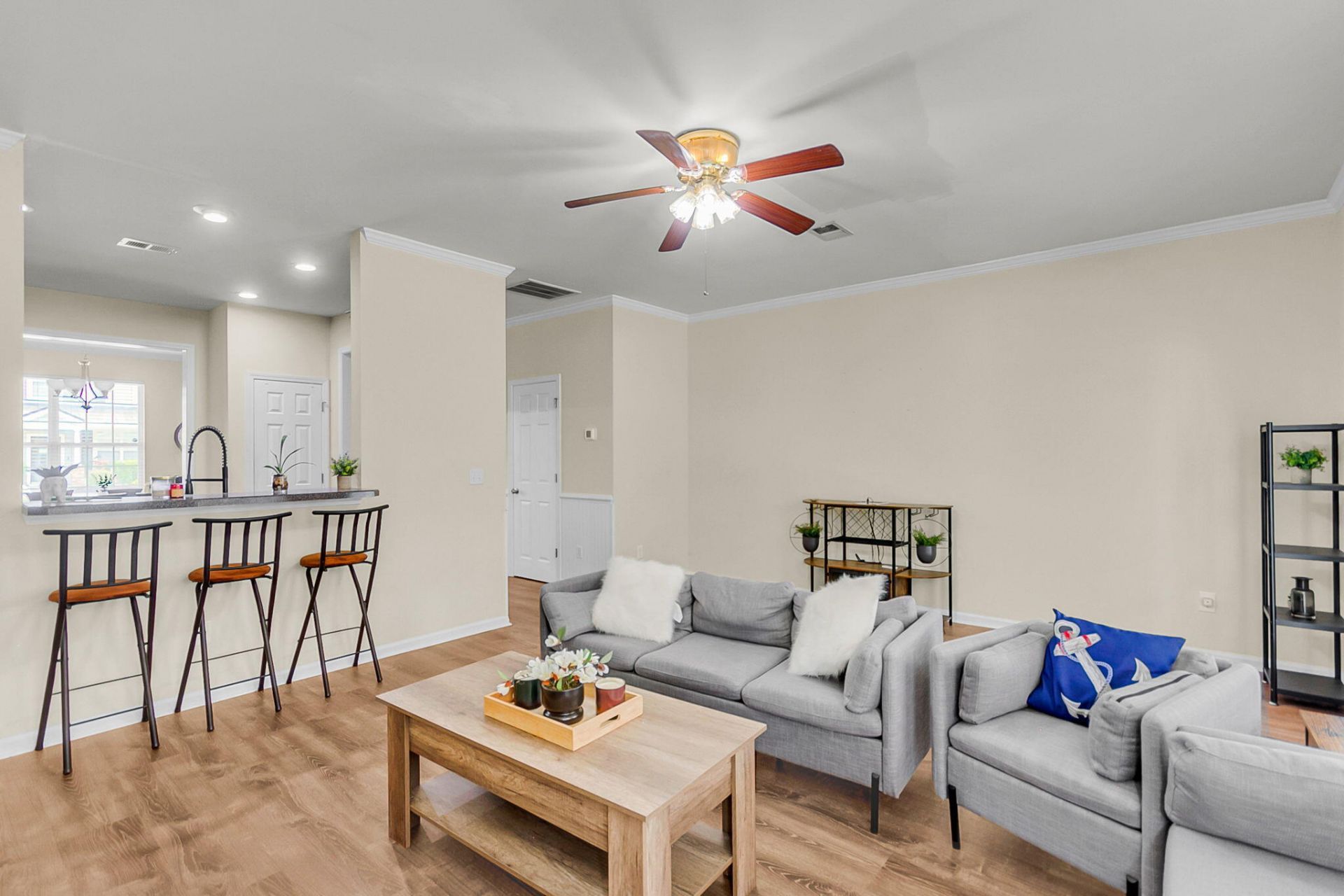 213 Hemingway Circle Photo 16