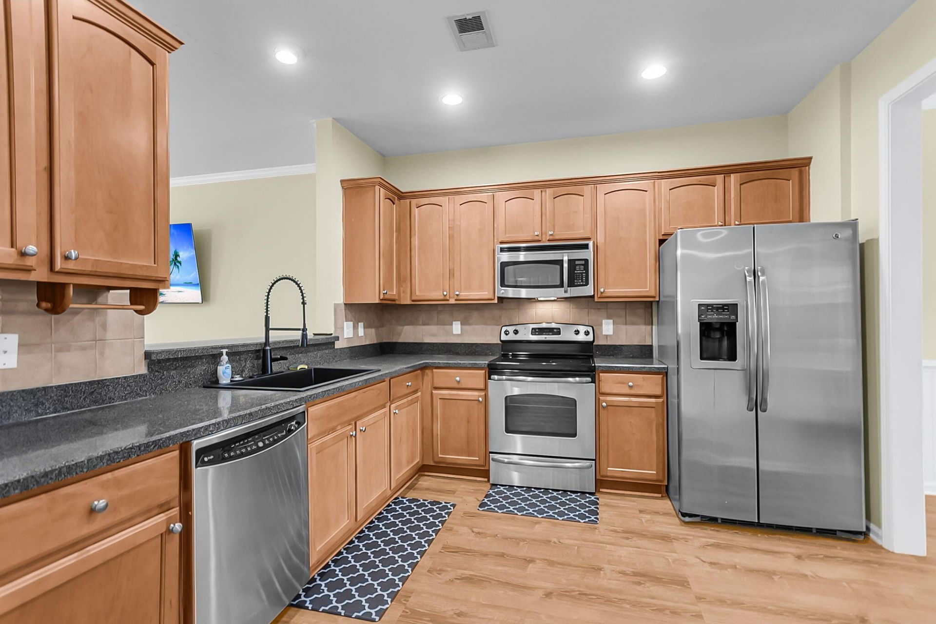 213 Hemingway Circle Photo 6
