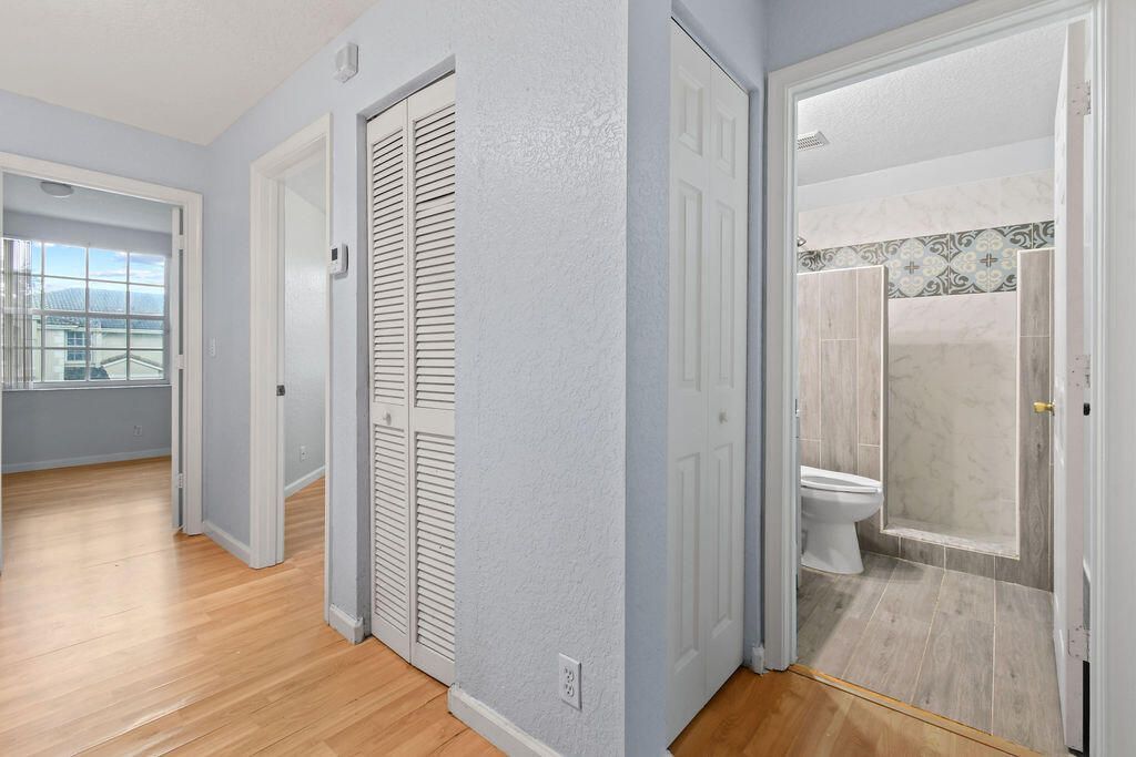 952 Summit Lake Drive, West Palm Beach, FL 33406 Photo