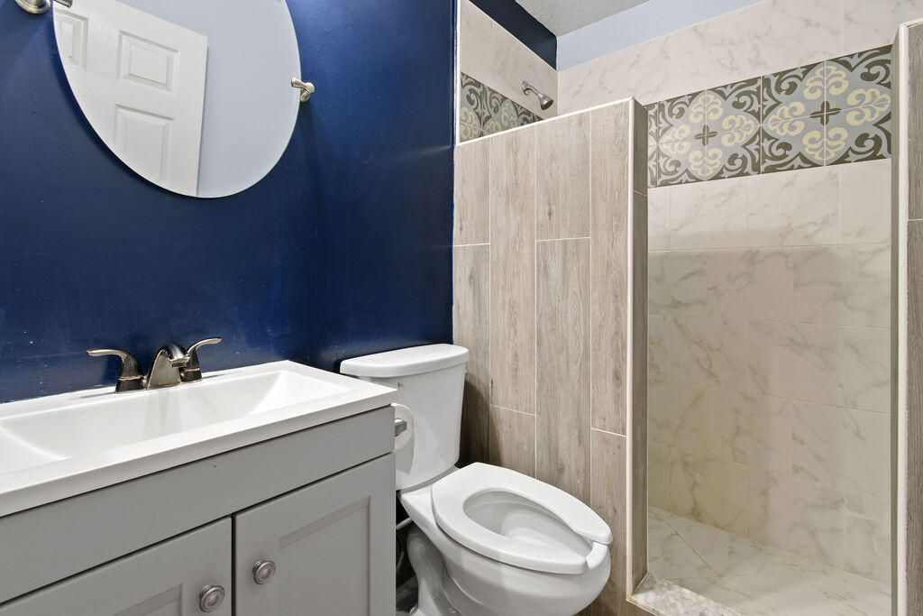 952 Summit Lake Drive, West Palm Beach, FL 33406 Photo