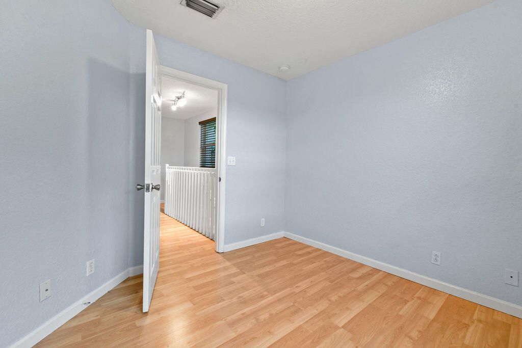 952 Summit Lake Drive, West Palm Beach, FL 33406 Photo