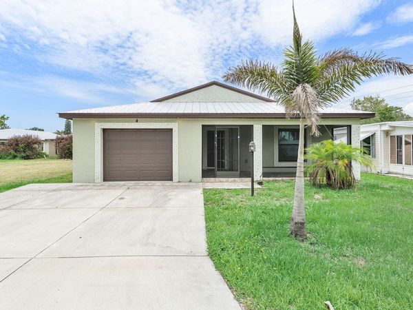 4 S Alhambra S, Port St. Lucie, FL 34952