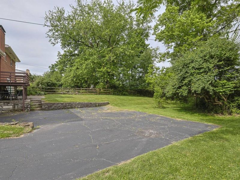 7445 Elbrook Avenue, Amberley, OH 45237 Photo 10