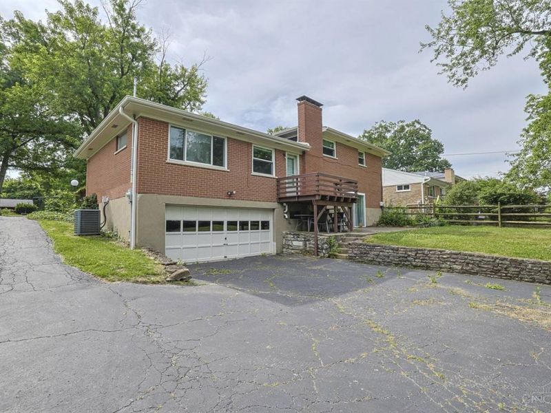 7445 Elbrook Avenue, Amberley, OH 45237 Photo 12