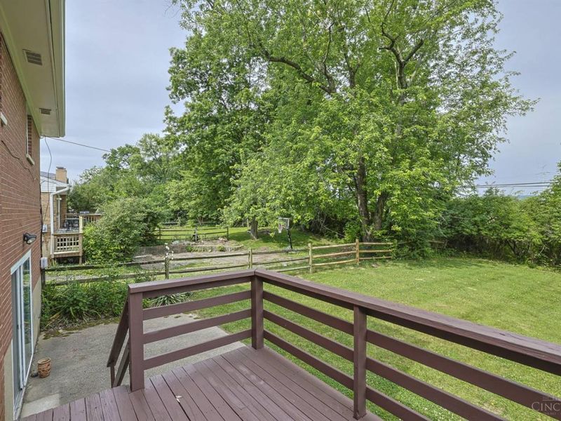 7445 Elbrook Avenue, Amberley, OH 45237 Photo 5