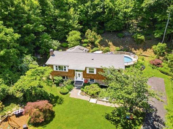45 Lakeview Avenue W, Cortlandt Manor, NY 10567