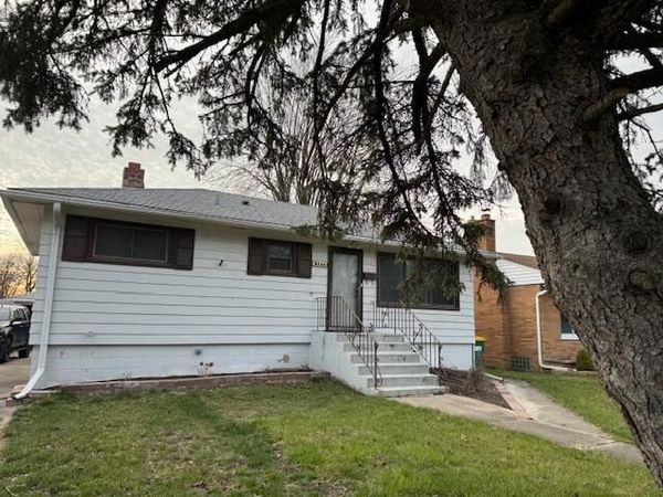 8334 Columbia Avenue , Munster, IN 46321