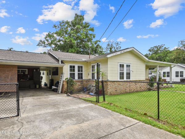 802 Mill Road, Pascagoula, MS 39567