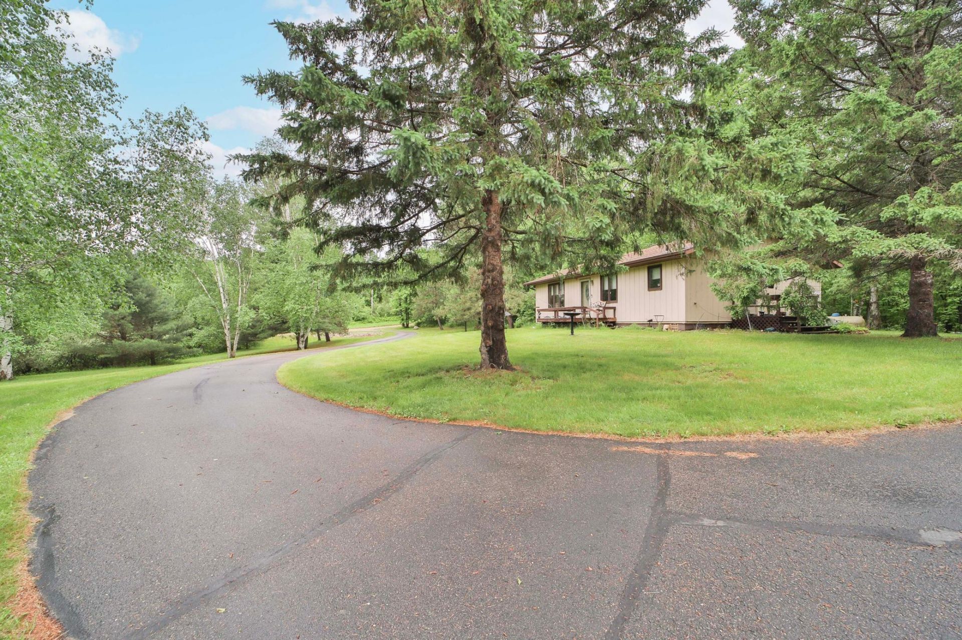 4244 72nd Street NW, Walker, MN 56484