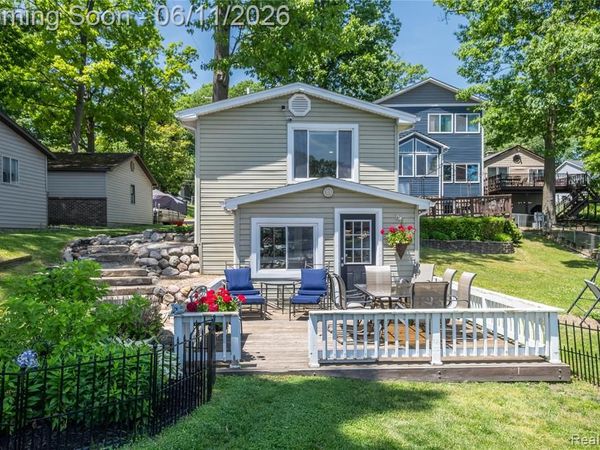 16161 Knobhill Drive, Argentine Twp, MI 48451