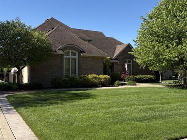 1115 Joshua Drive , Troy, MI 48098