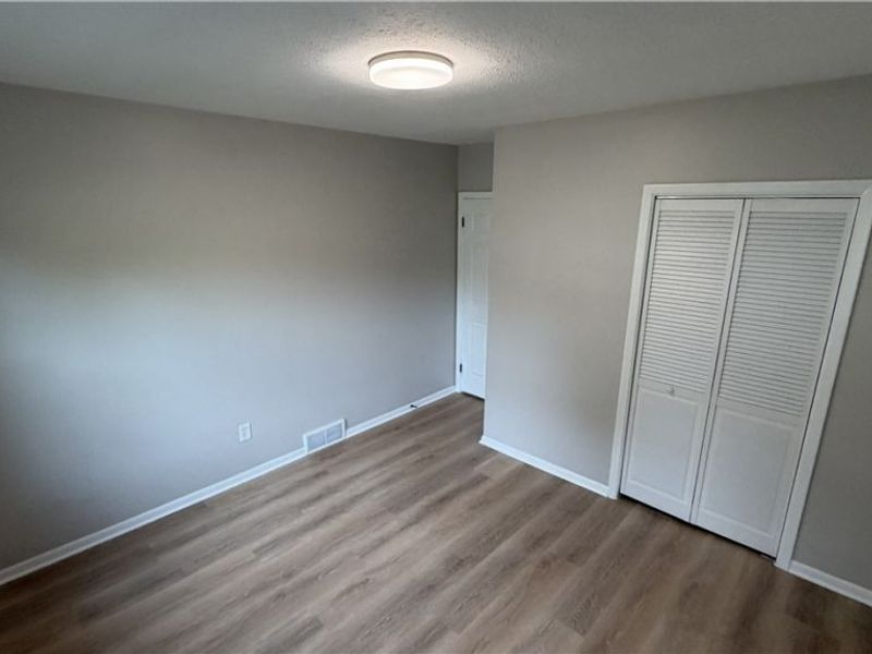 4677 Liberty Road , South Euclid, OH 44121 Photo 28