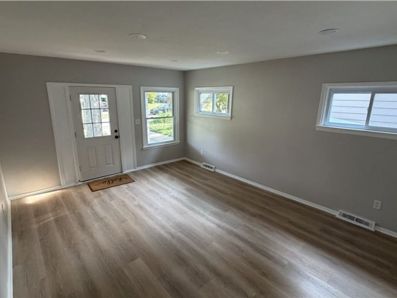 4677 Liberty Road , South Euclid, OH 44121 Photo 7